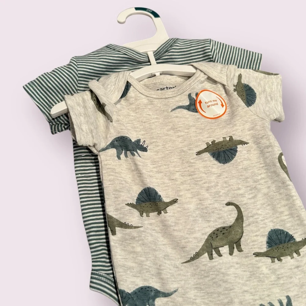 NWT Baby Carter's Dinosaur Baby Bodysuit Set With Sweatpants Size 3 Months